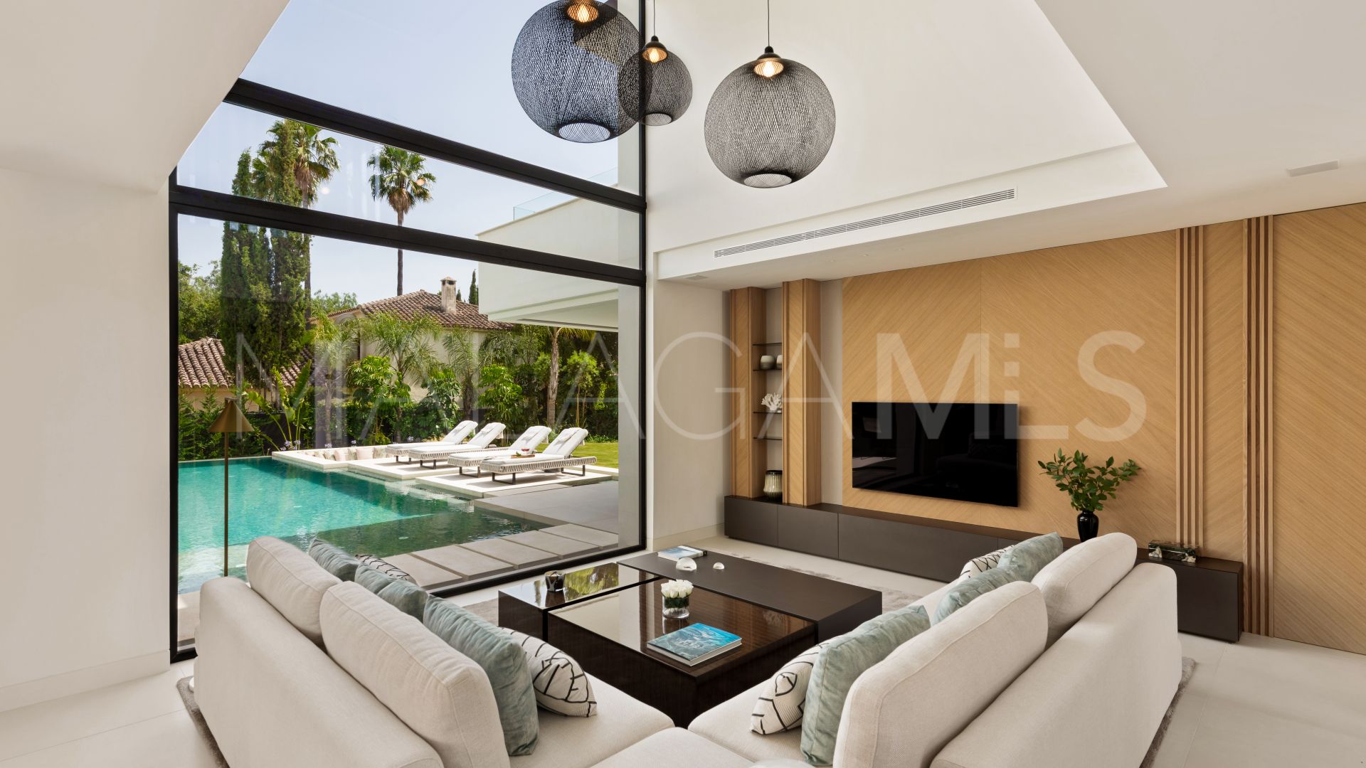 Villa for sale in Marbella City