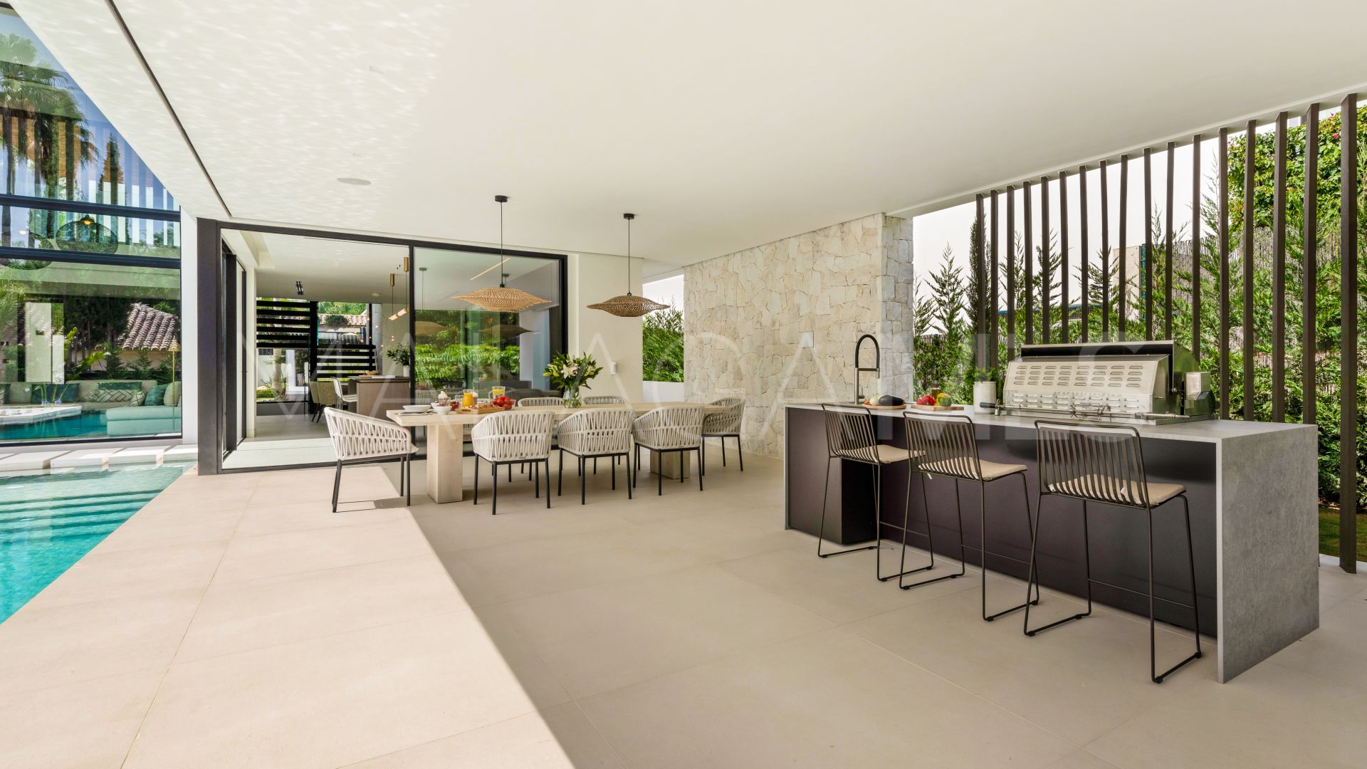 Villa for sale in Marbella City