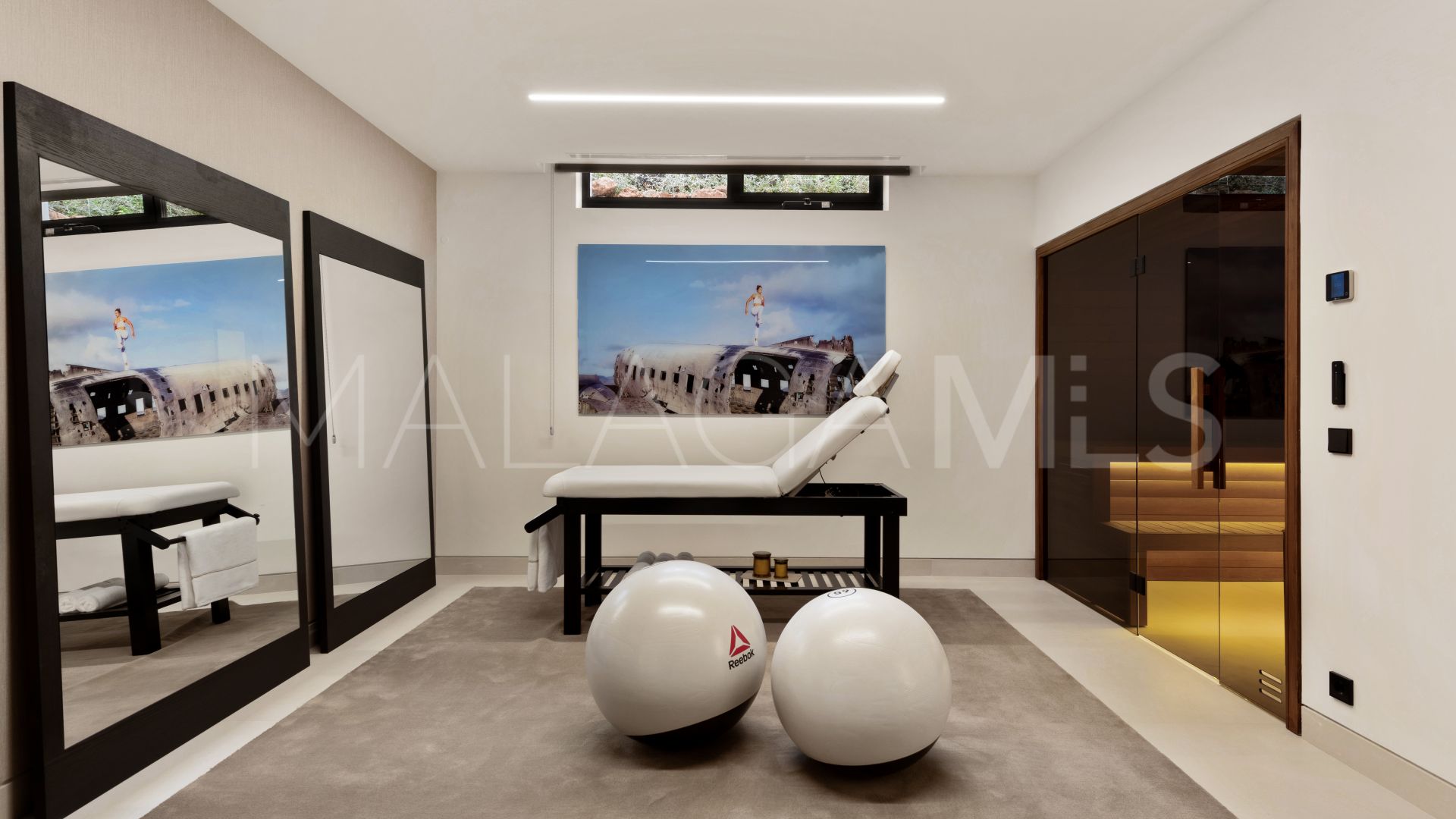 Villa for sale in Marbella City
