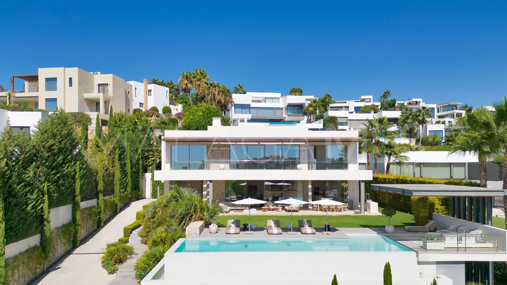 Villa for sale in Capanes Sur