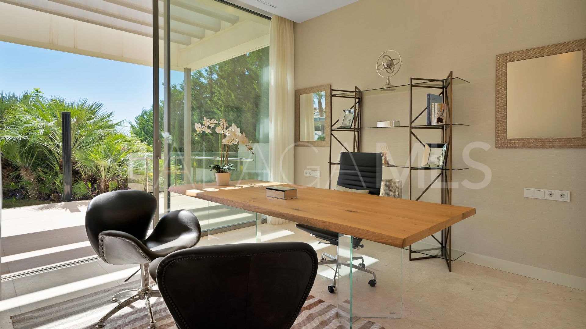 Villa for sale in Capanes Sur