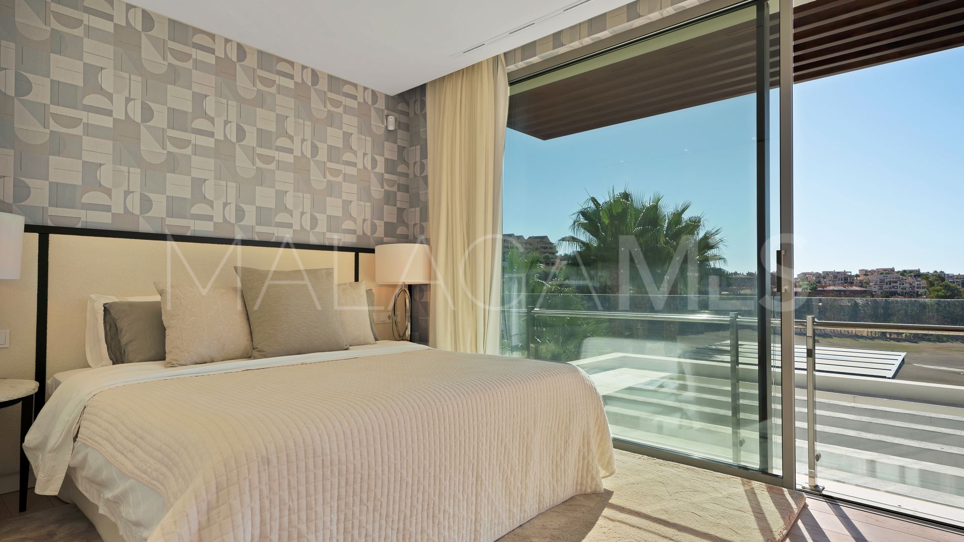 Villa for sale in Capanes Sur