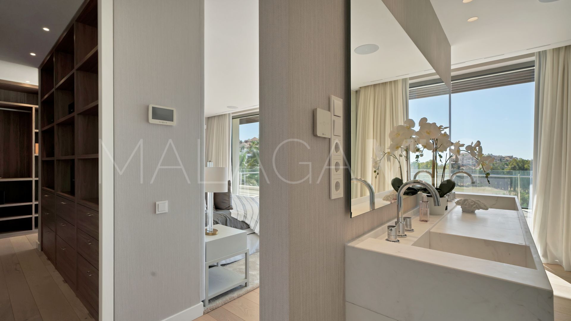 Villa for sale in Capanes Sur