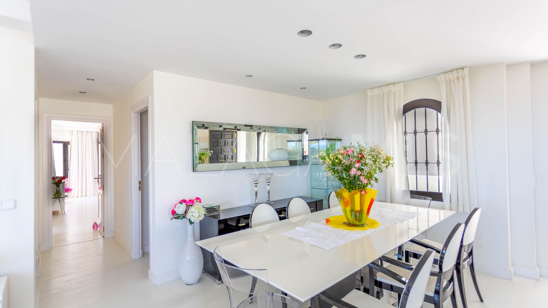 Ático for sale in Coto Real with 3 bedrooms