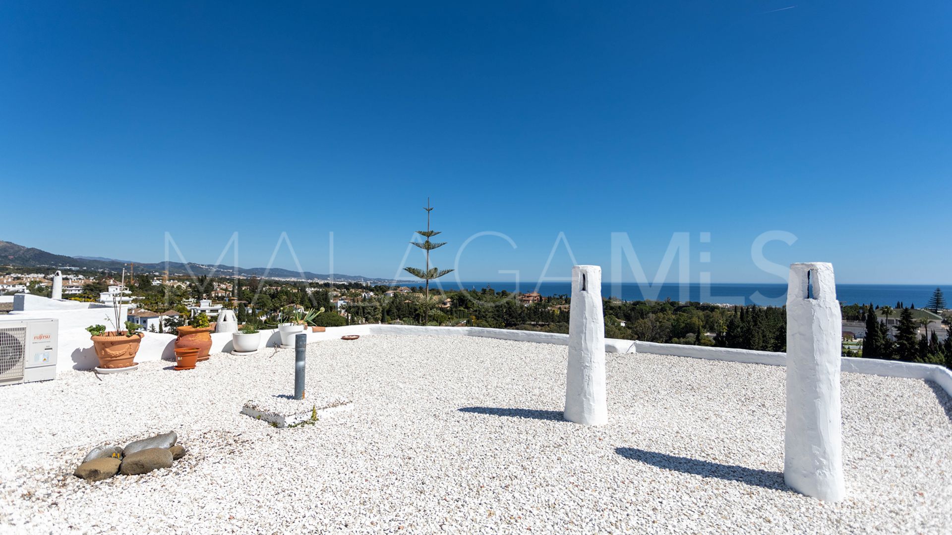 Ático for sale in Coto Real with 3 bedrooms