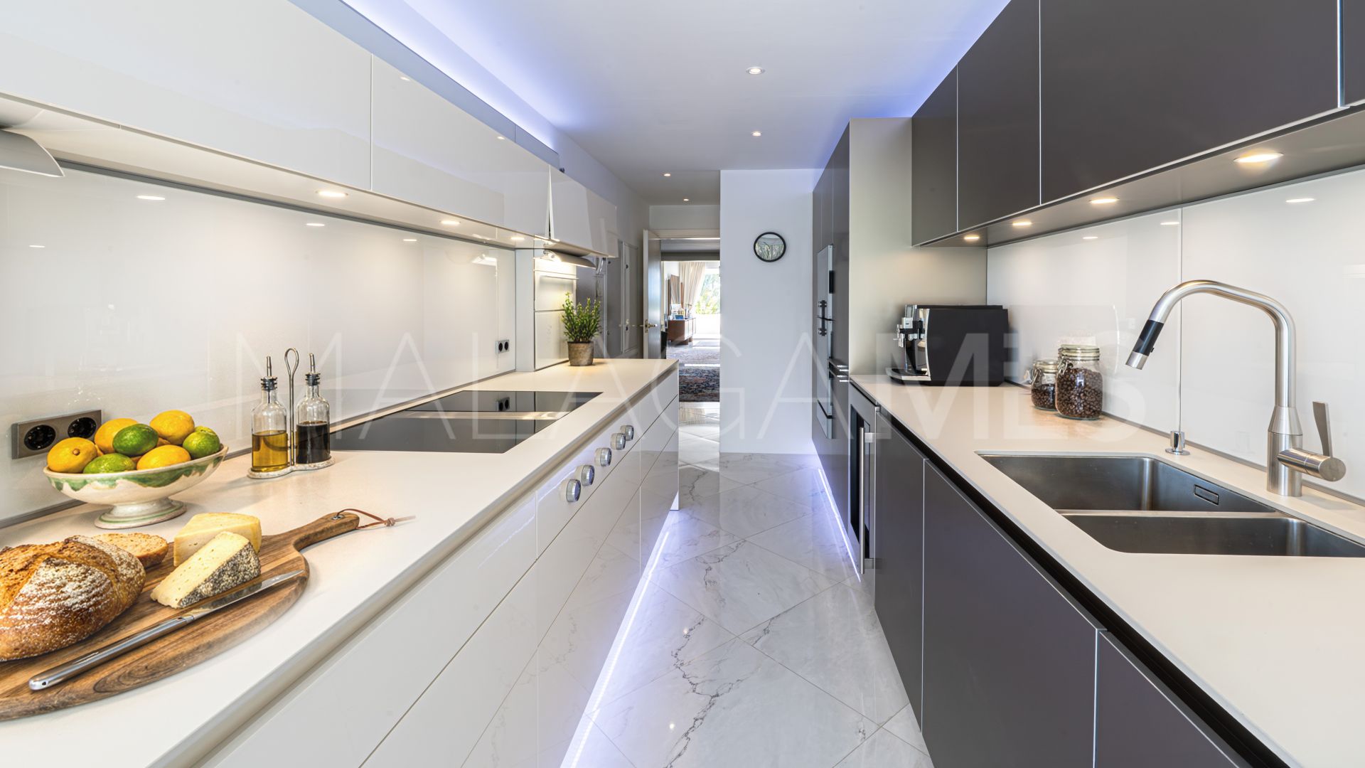 Zweistöckiges penthouse for sale in Los Granados Golf