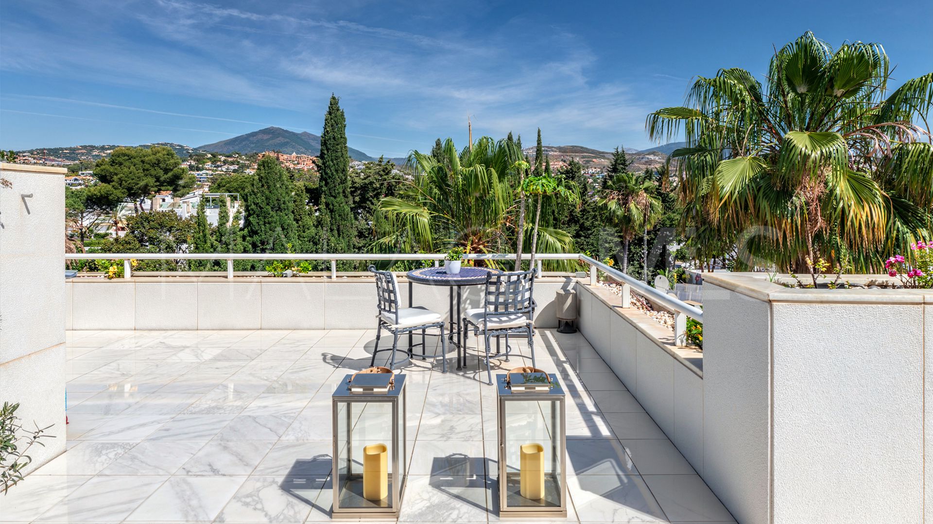 Zweistöckiges penthouse for sale in Los Granados Golf