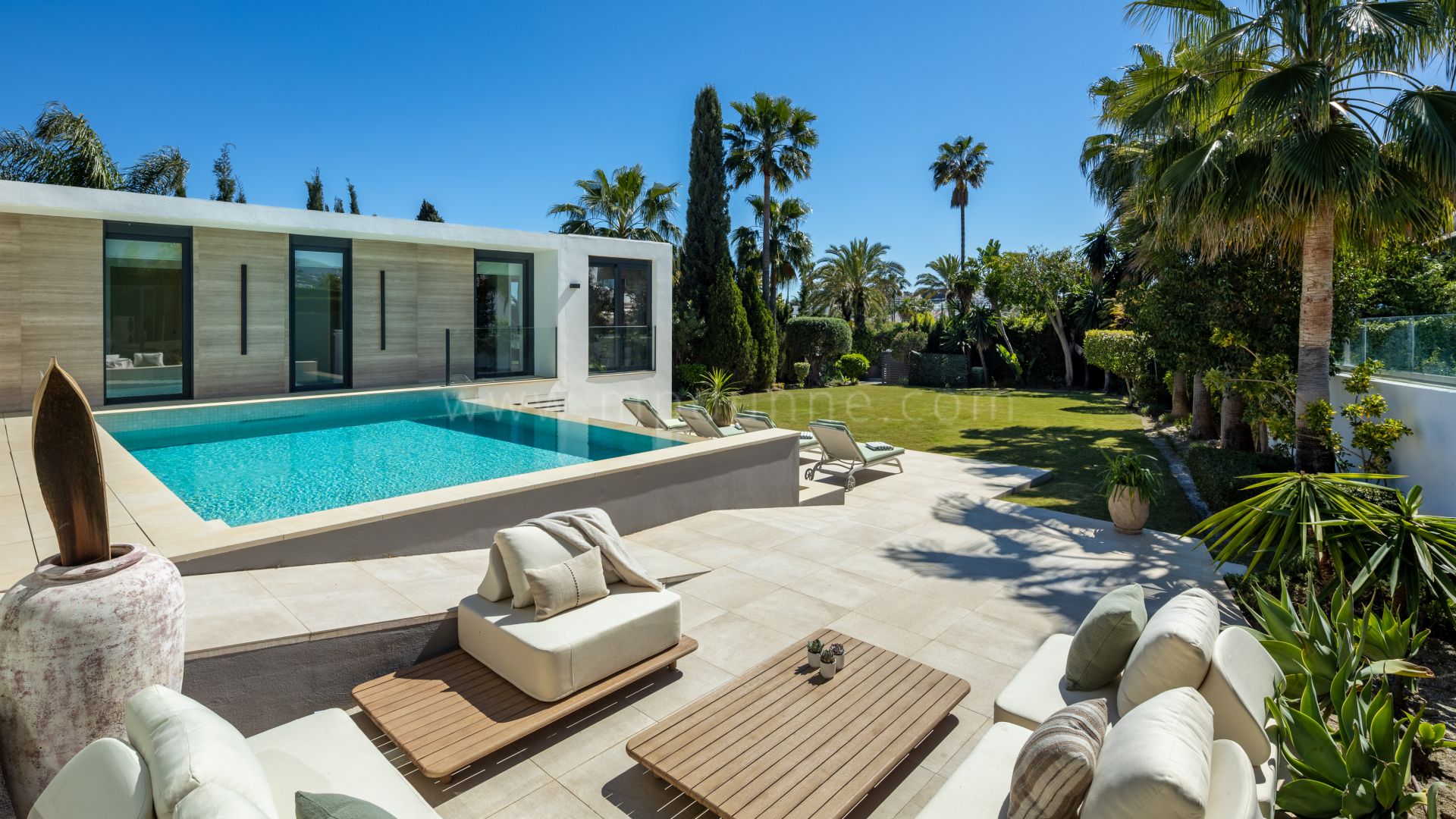 Villa Contemporaine, Parcelas del Golf, Nueva Andalucía