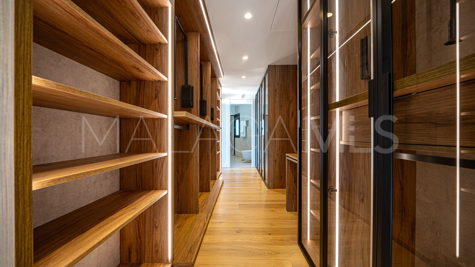 Villa for sale in Nagüeles