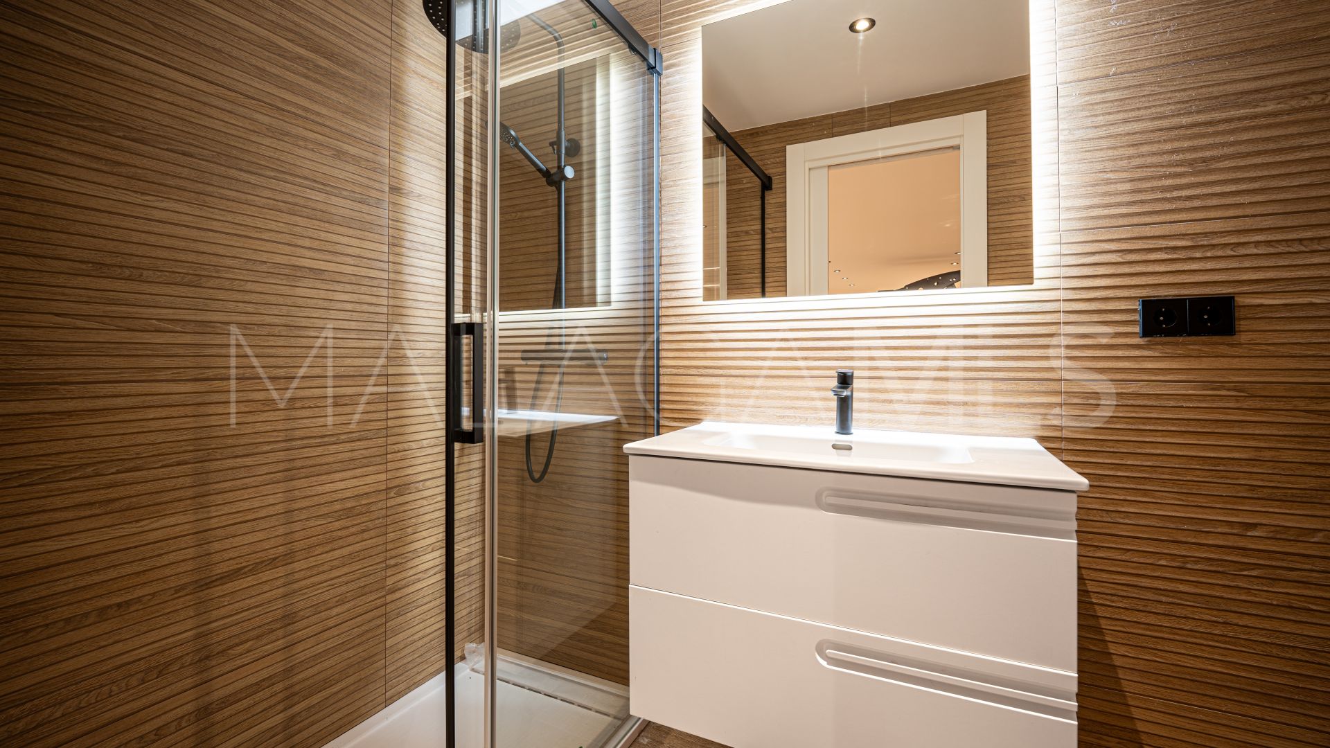 Villa for sale in Nagüeles