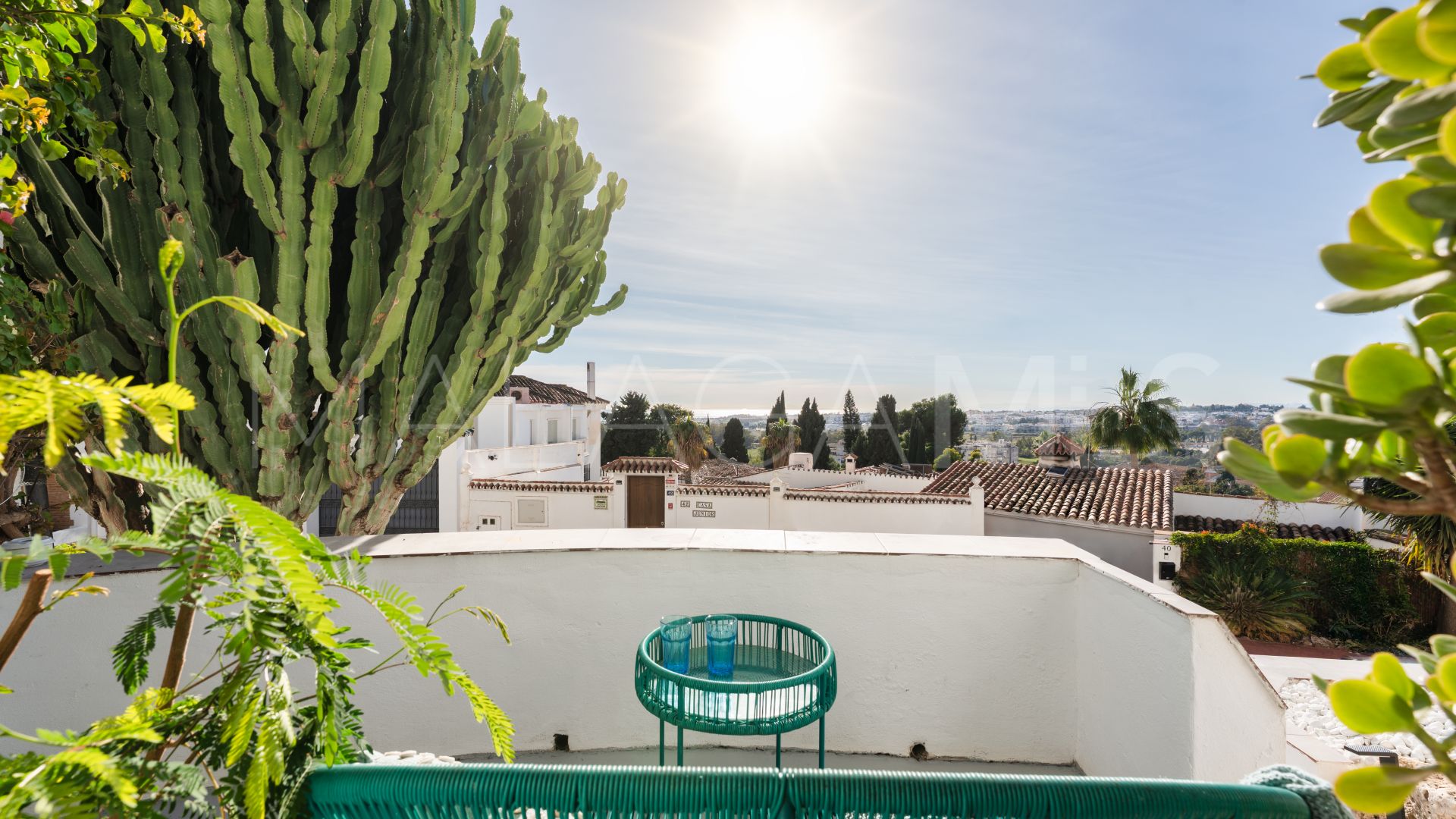 Semi detached villa in Nueva Andalucia for sale