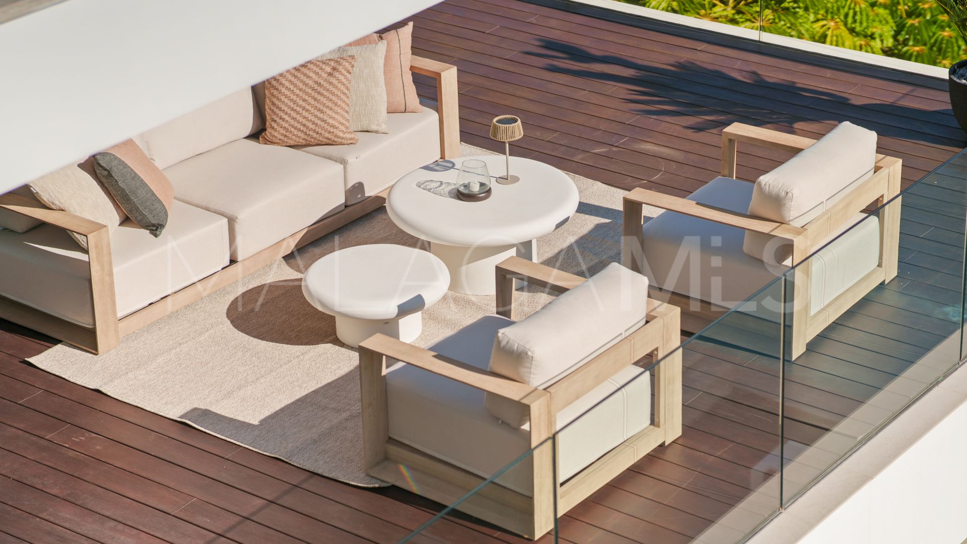 Villa for sale in Nueva Andalucia with 5 bedrooms