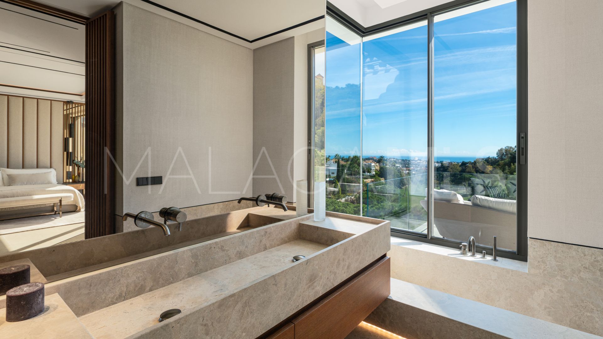 Villa for sale in El Herrojo