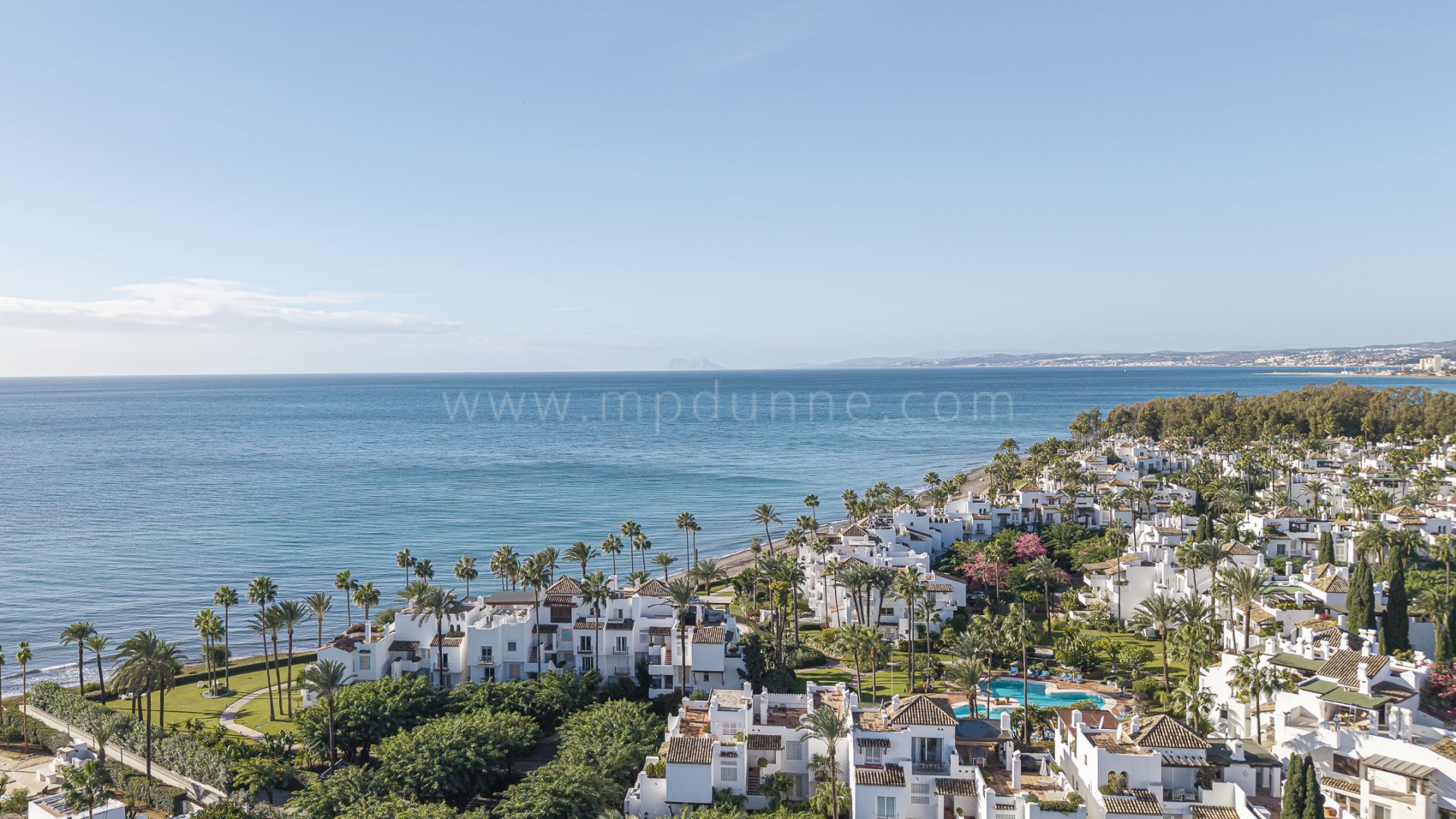 Apartamento Moderno en Planta Baja en la Nueva Milla de Oro, Estepona