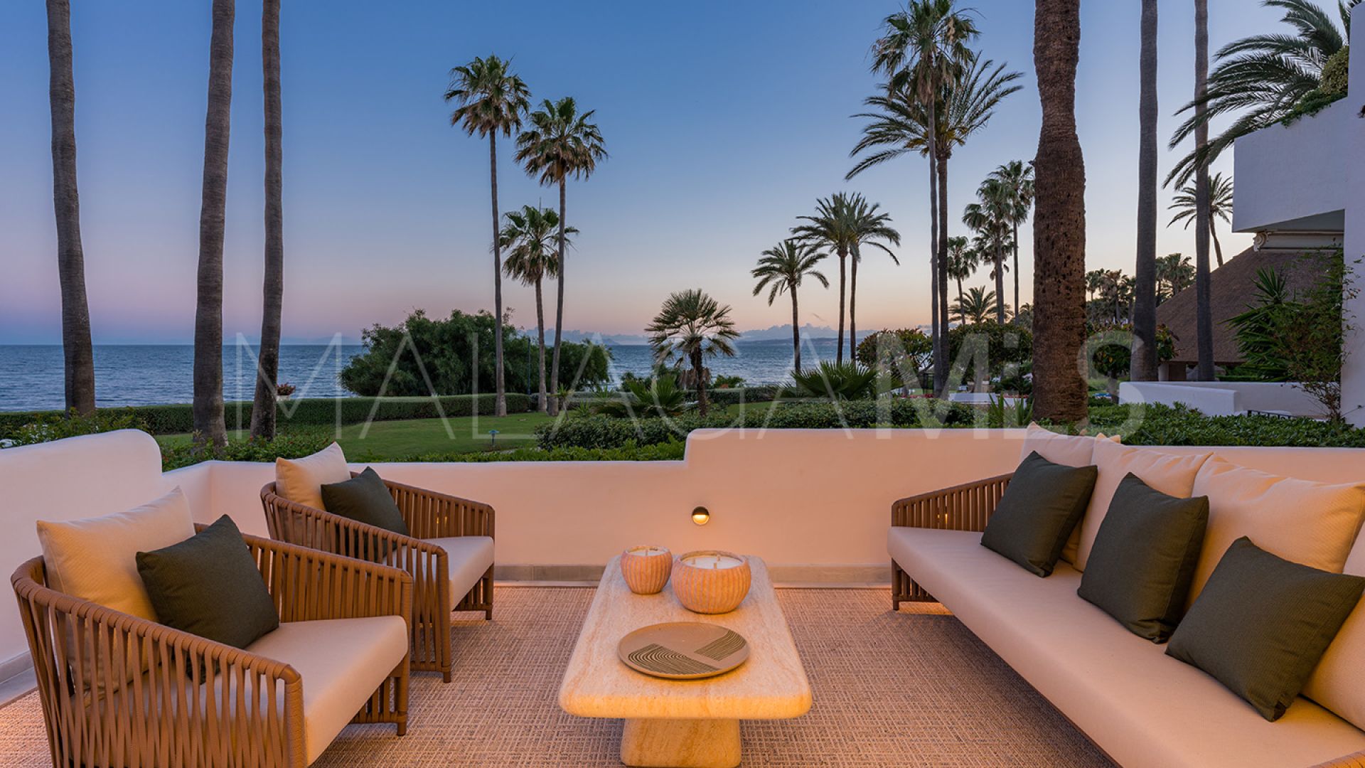 Lägenhet for sale in Alcazaba Beach