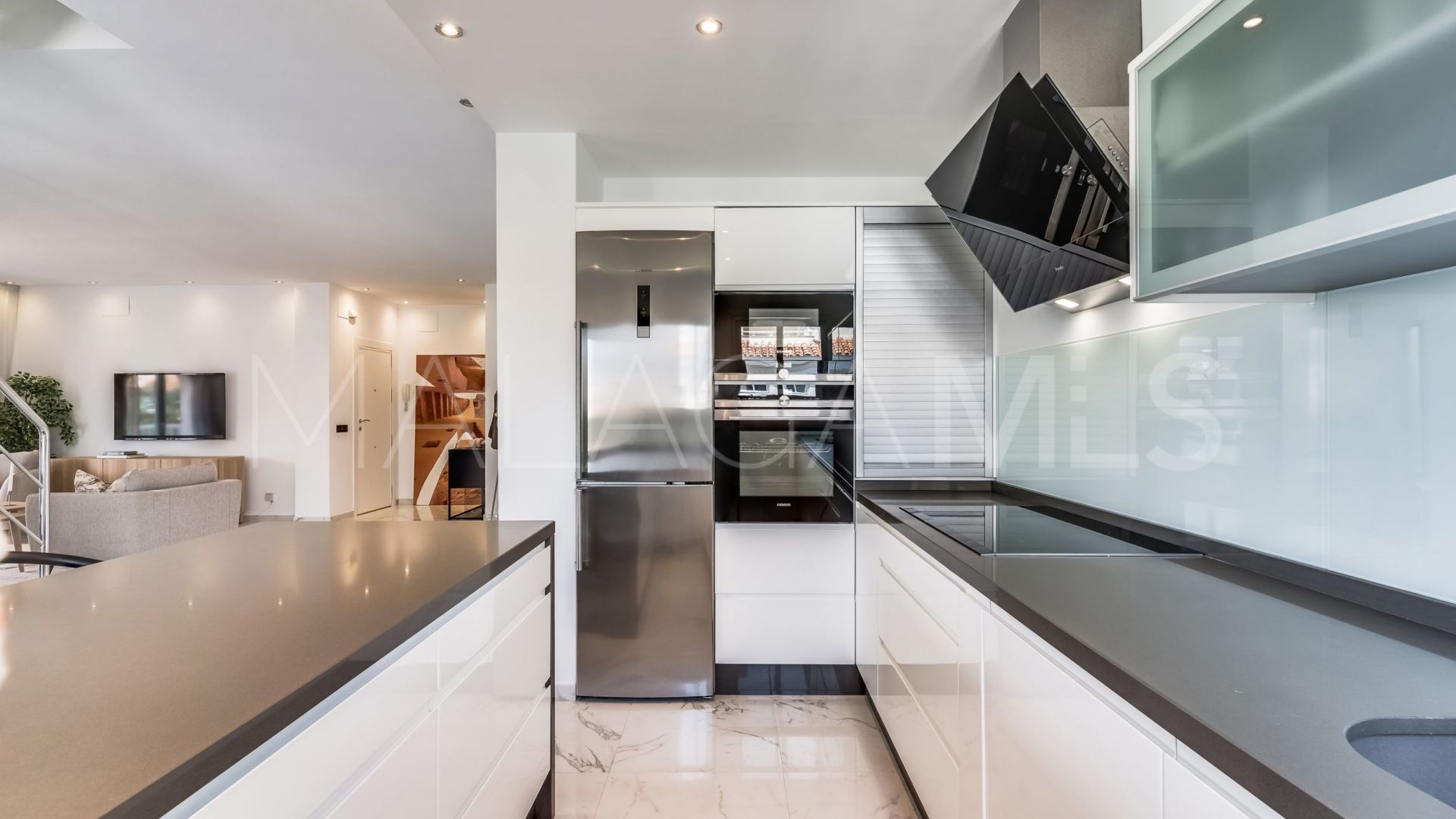 3 bedrooms duplex penthouse for sale in Marbella - Puerto Banus