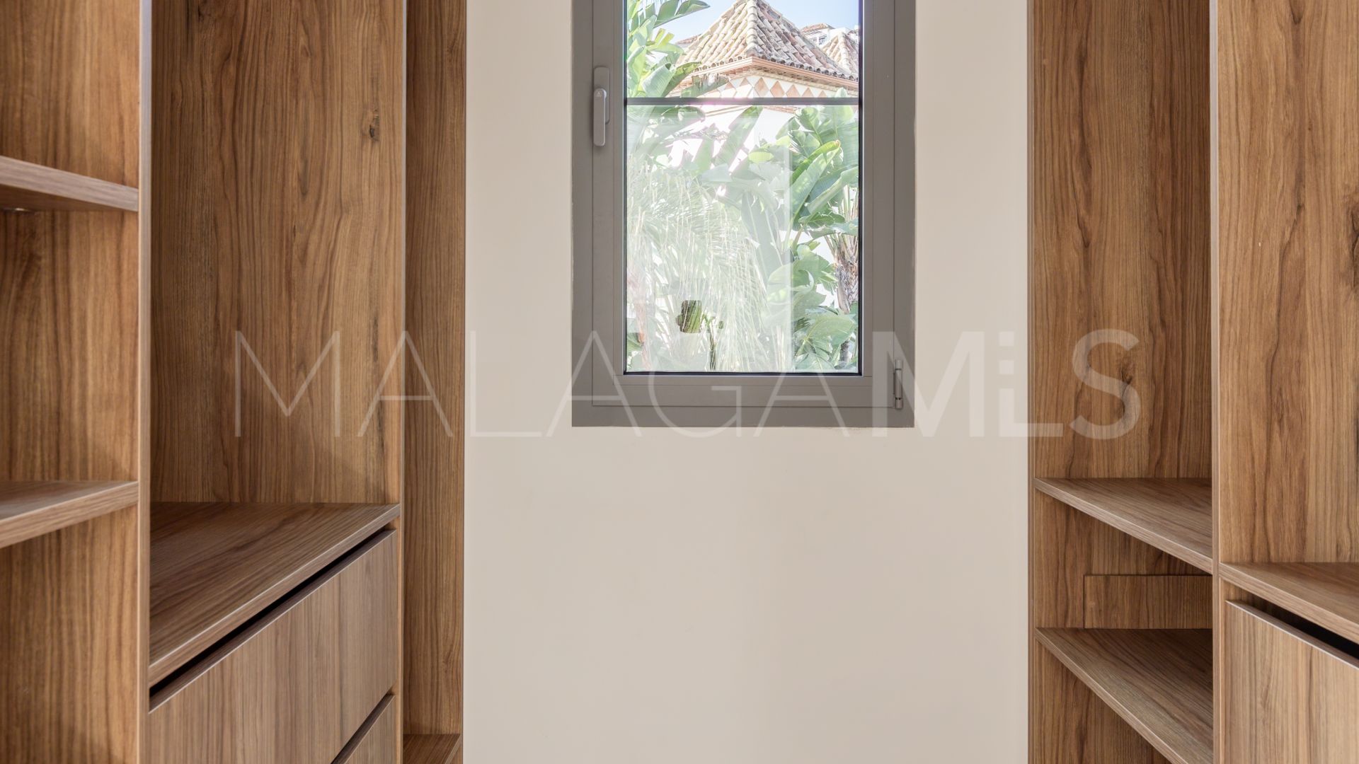 Villa for sale in Los Arqueros