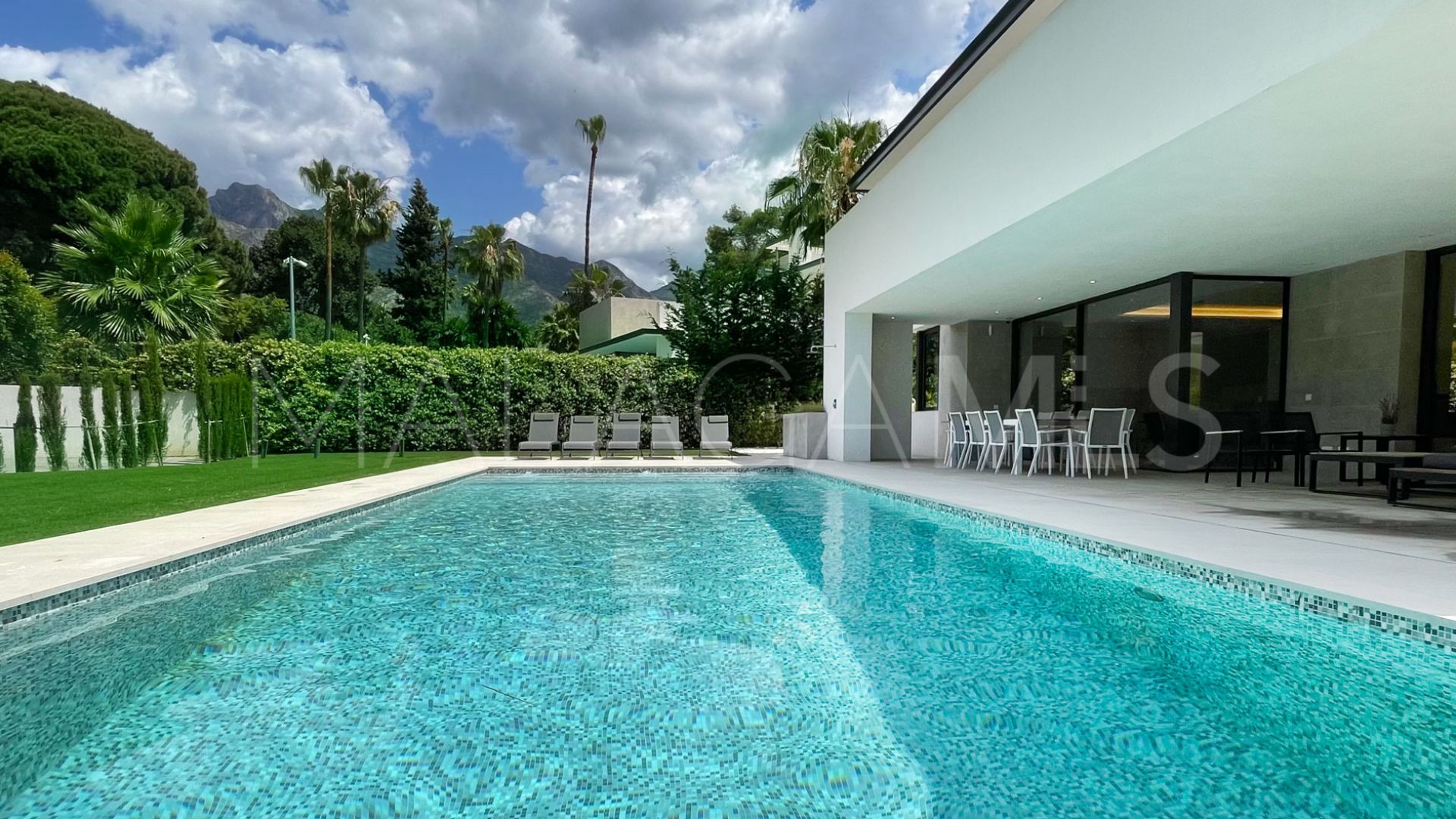 Villa for sale in La Carolina