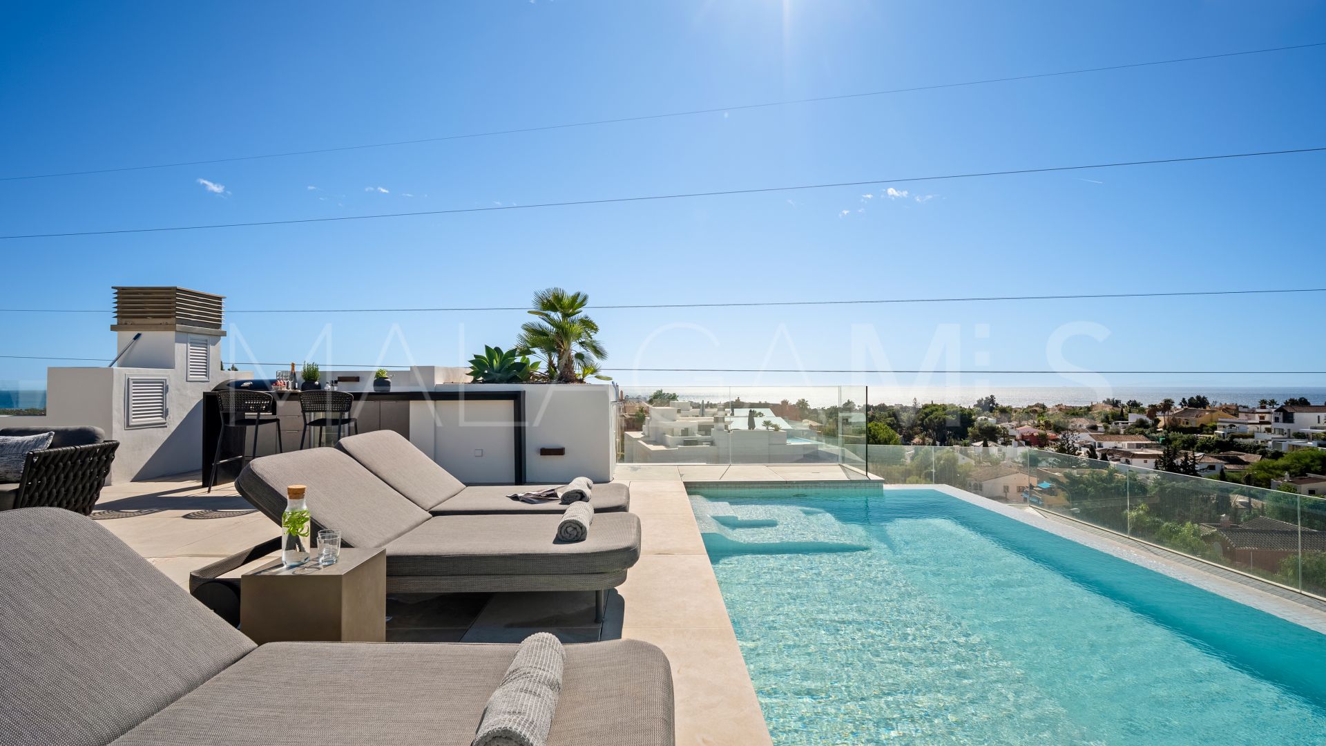 Parvilla for sale in Nueva Andalucia