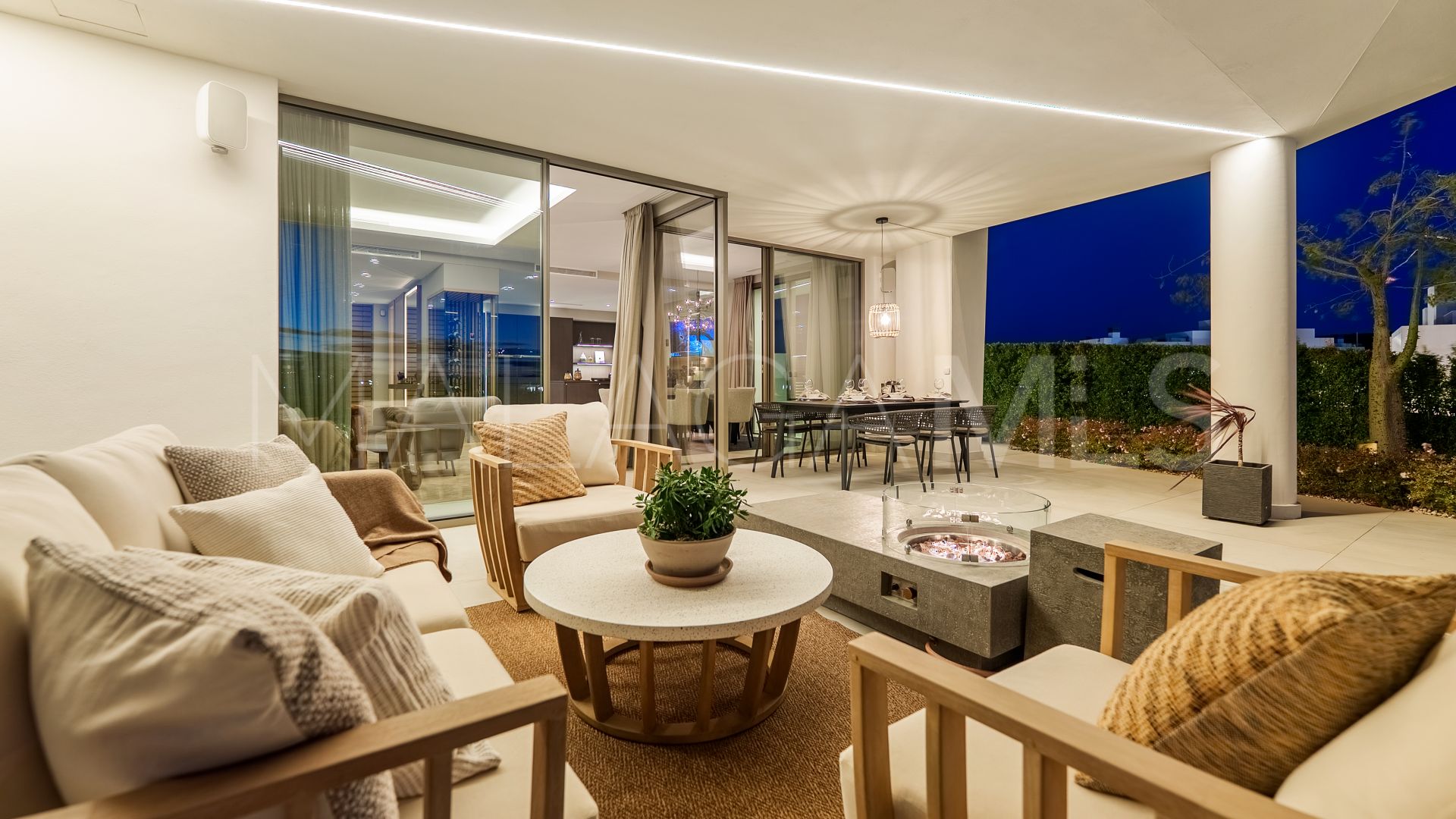 Parvilla for sale in Nueva Andalucia