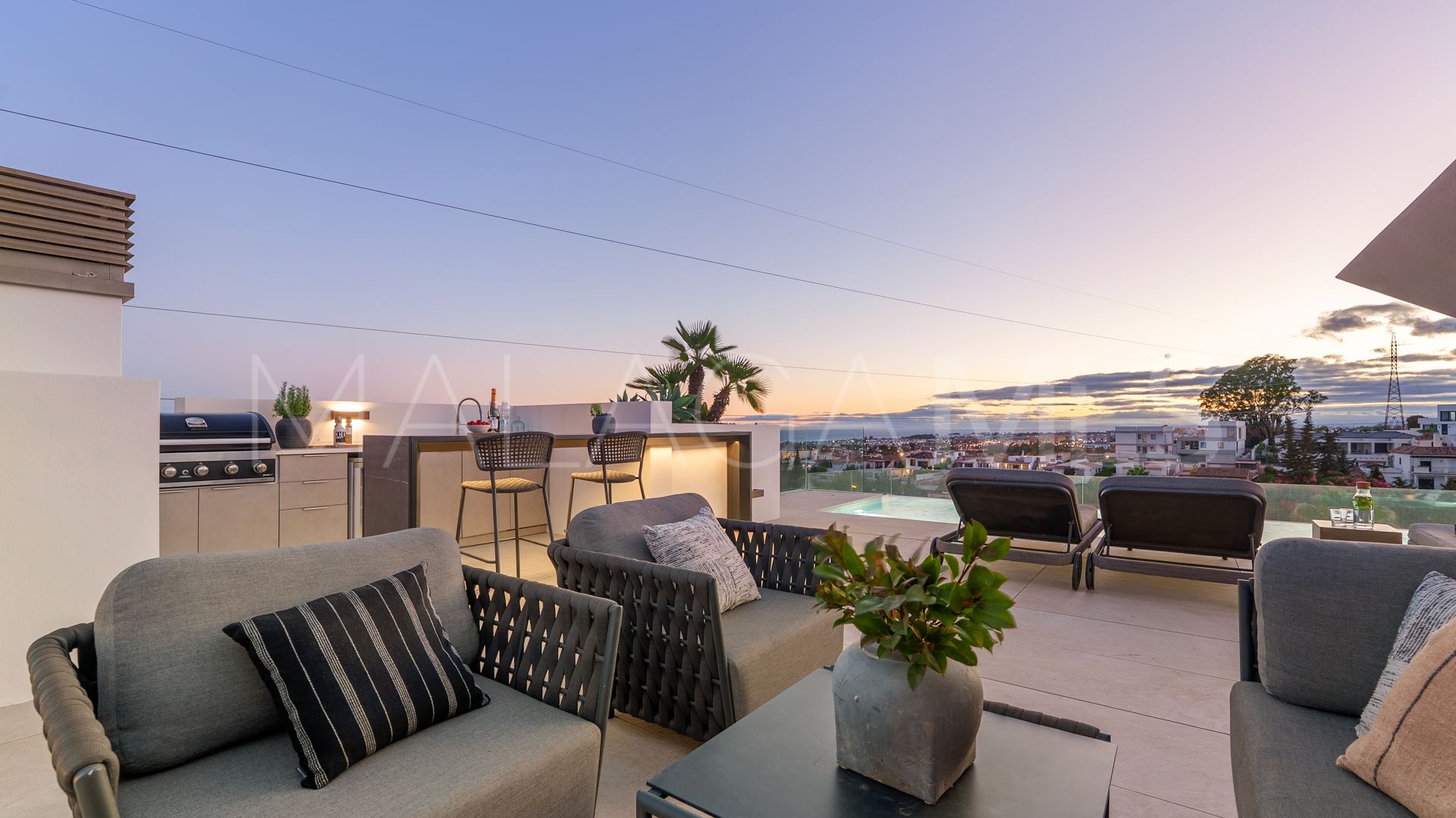 Parvilla for sale in Nueva Andalucia