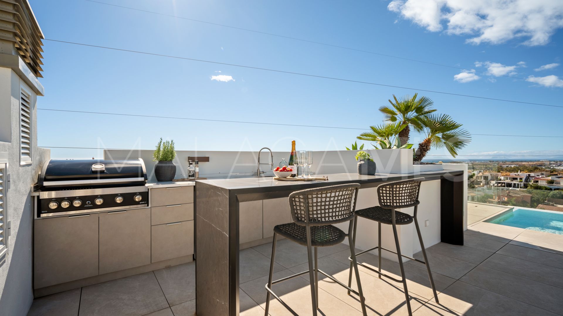 Parvilla for sale in Nueva Andalucia