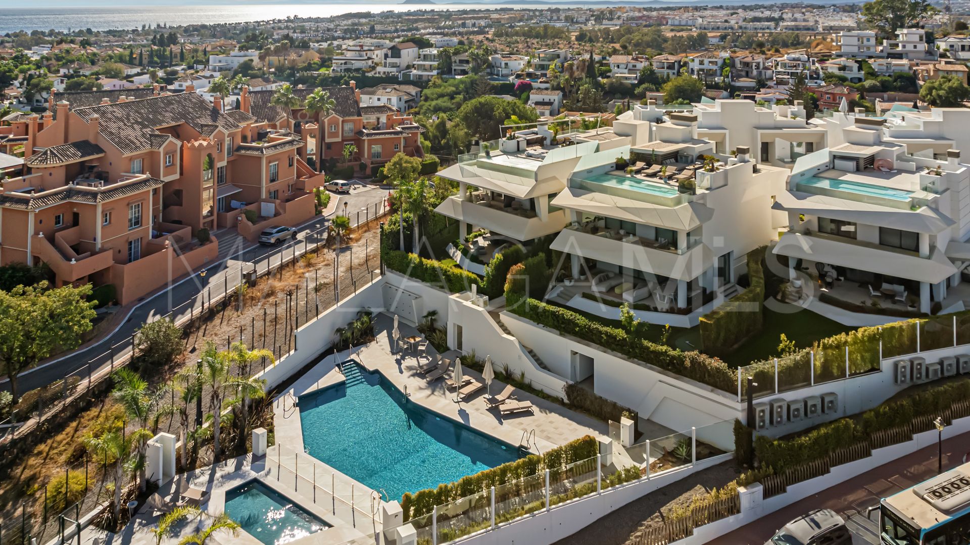 Parvilla for sale in Nueva Andalucia