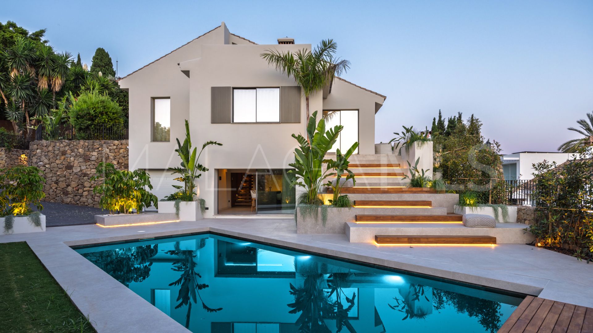 Villa for sale with 5 bedrooms in Haza del Conde