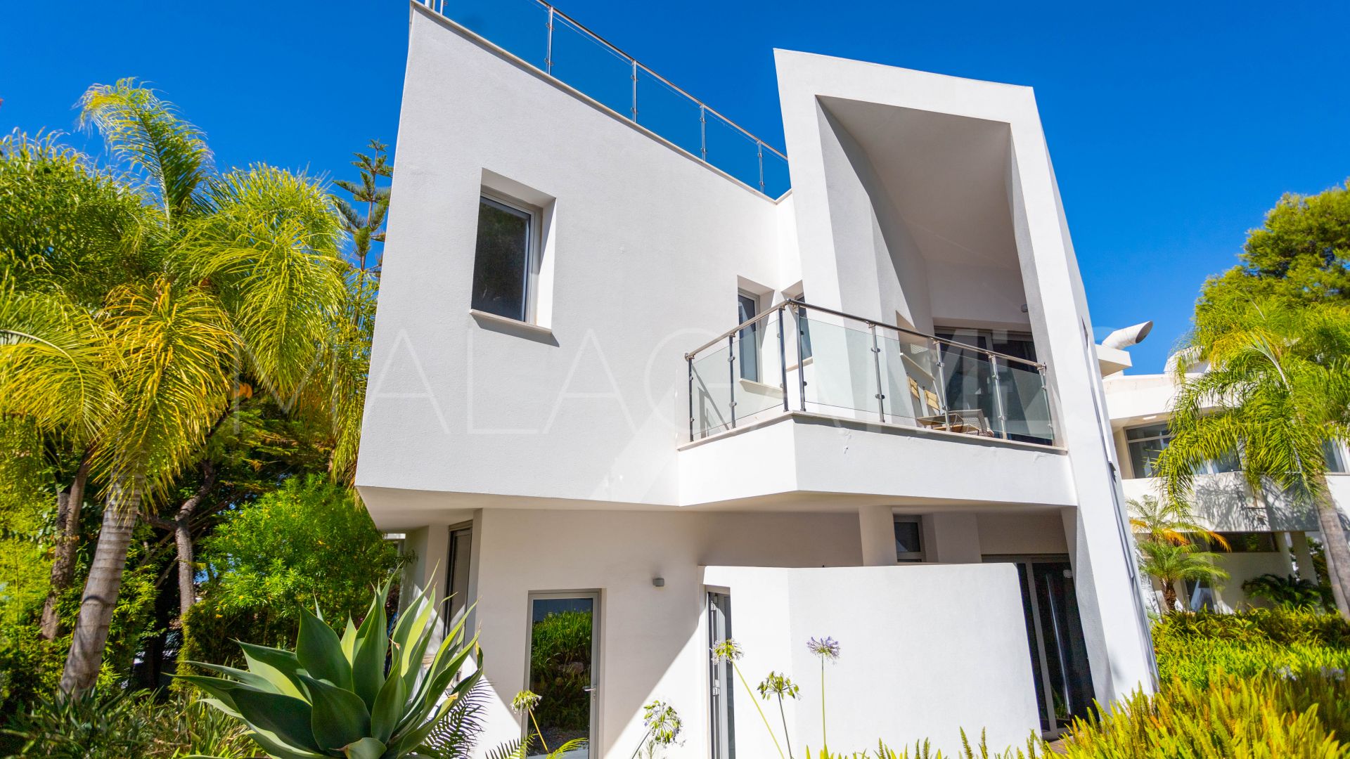 Parhus for sale in Meisho Hills