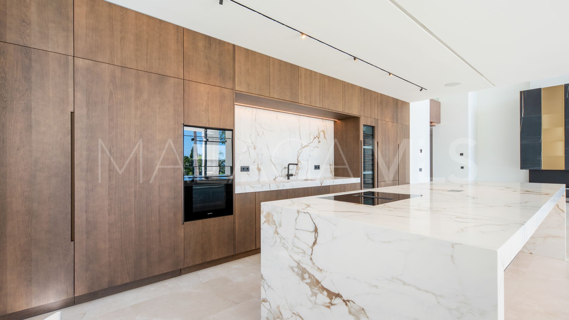 Villa de 6 bedrooms for sale in Rocio de Nagüeles