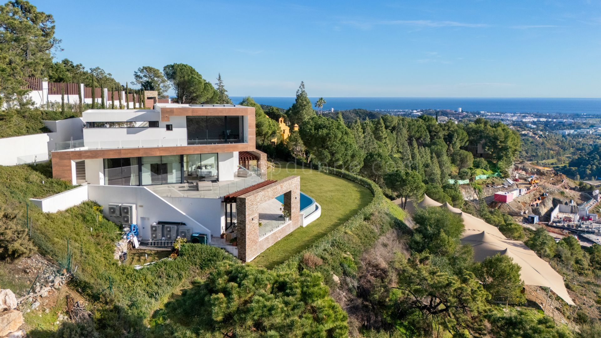 Villa de Cinco Dormitorios con Vistas Panorámicas en El Madroñal, Benahavís