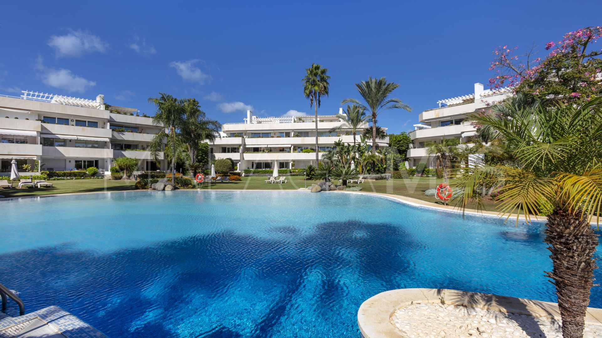 For sale duplex penthouse in Los Granados Golf