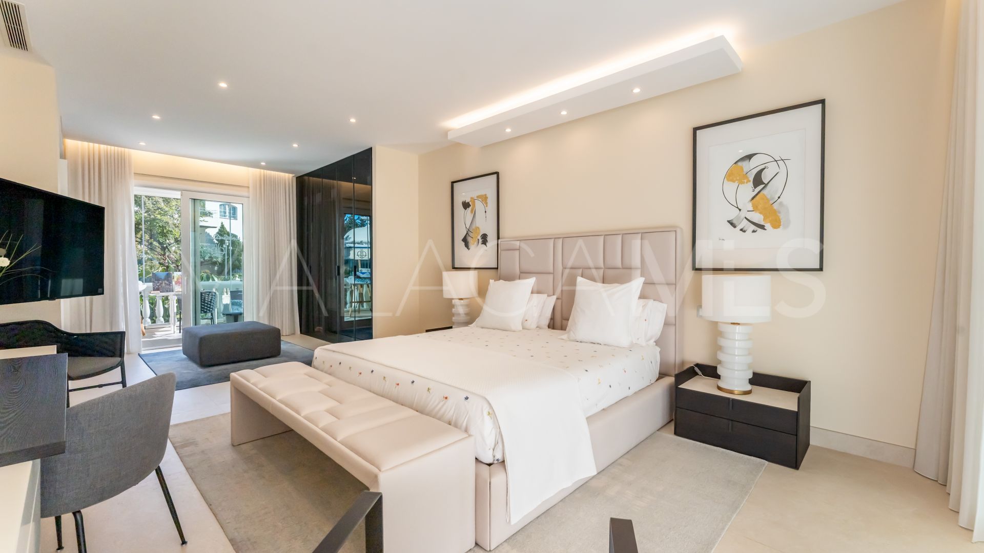 For sale apartment with 3 bedrooms in Las Dunas Park