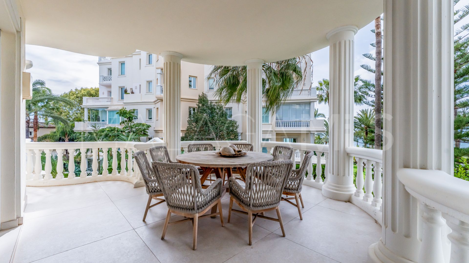 For sale apartment with 3 bedrooms in Las Dunas Park