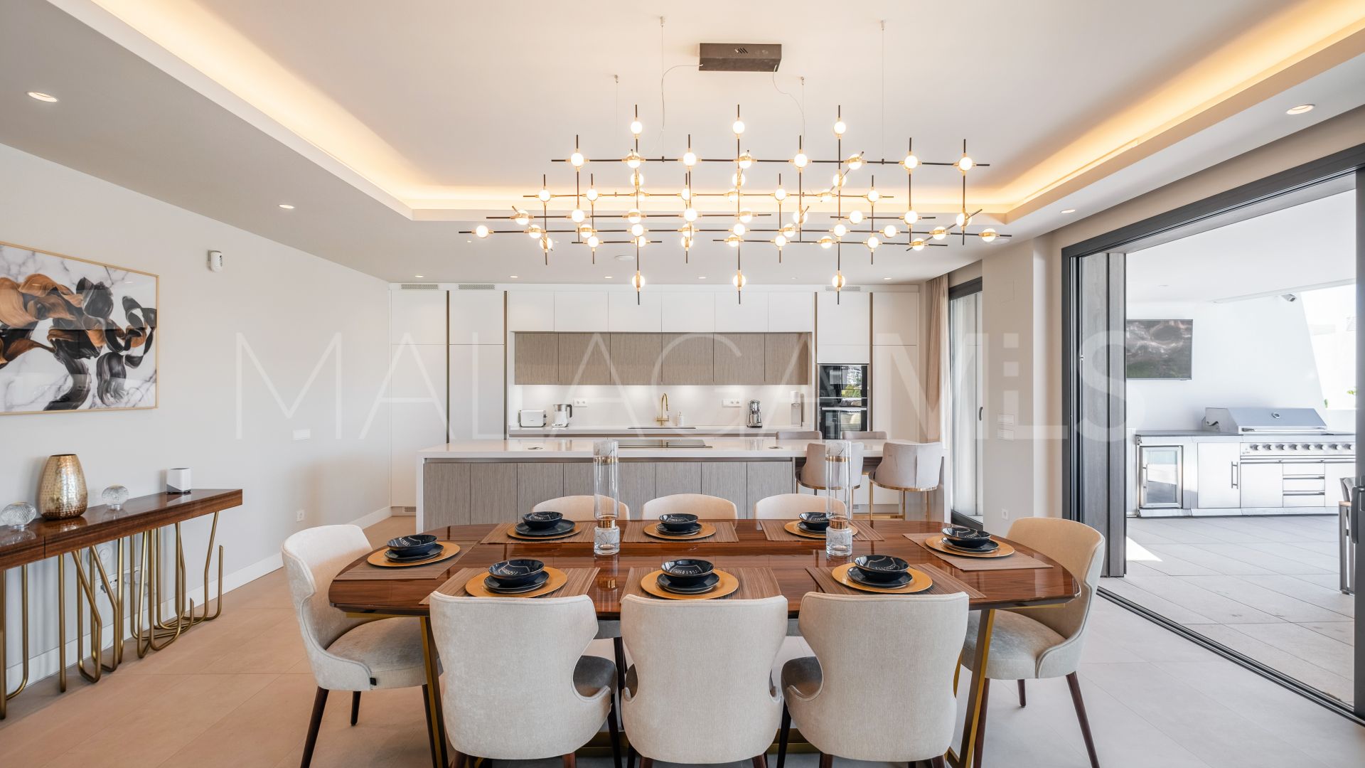 Villa for sale in El Paraiso