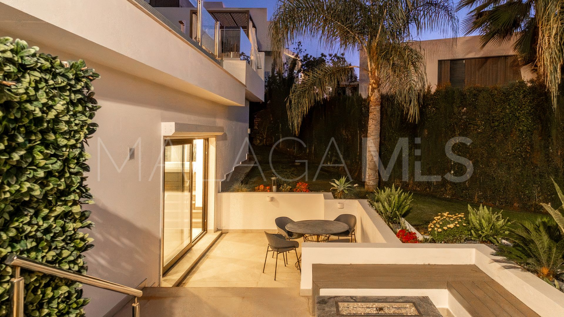 Villa for sale in El Paraiso