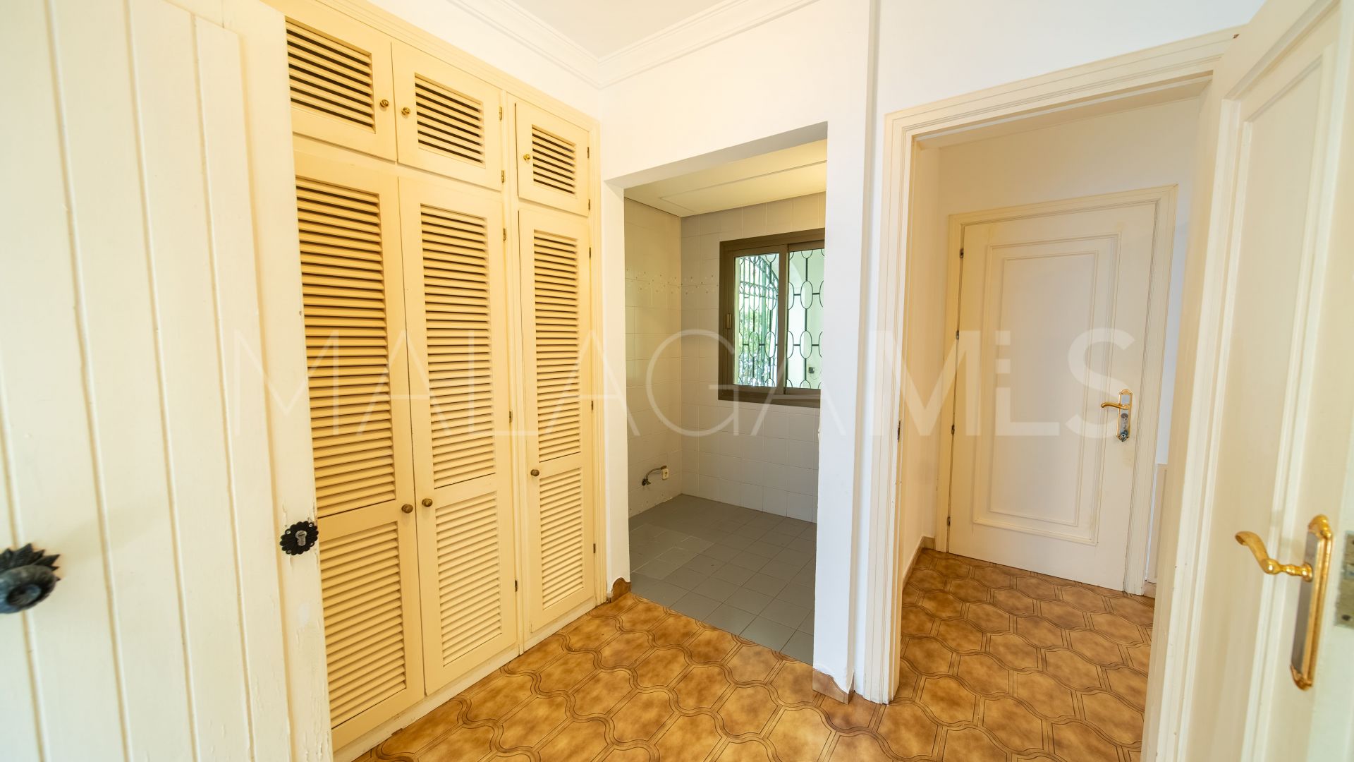 Villa for sale de 6 bedrooms in Los Monteros Playa