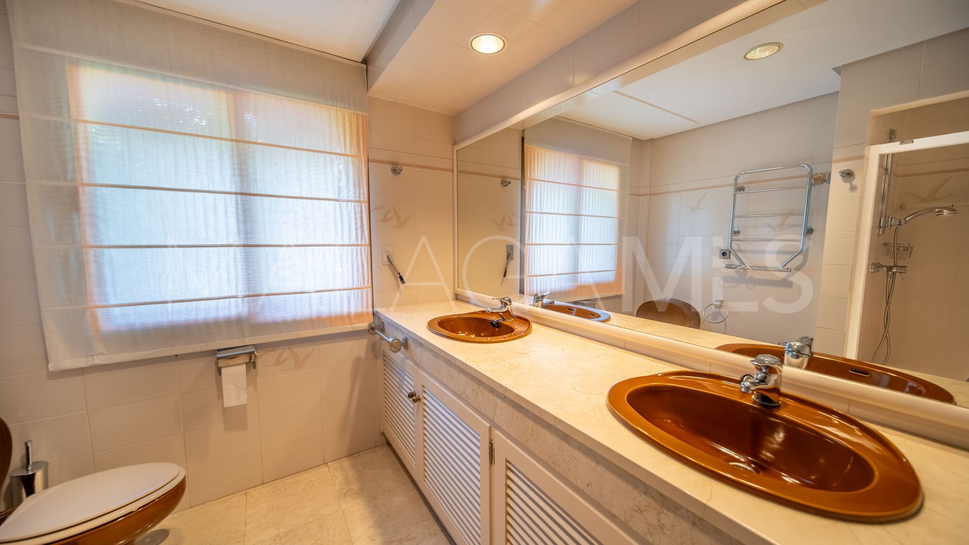 Villa for sale de 6 bedrooms in Los Monteros Playa