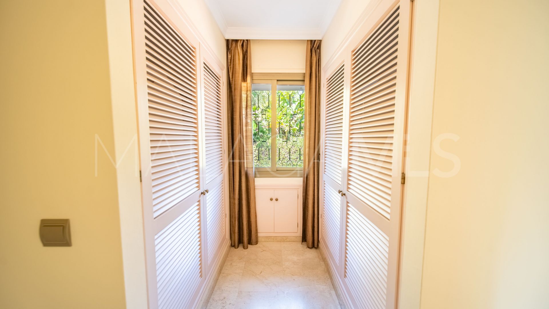 Villa for sale de 6 bedrooms in Los Monteros Playa