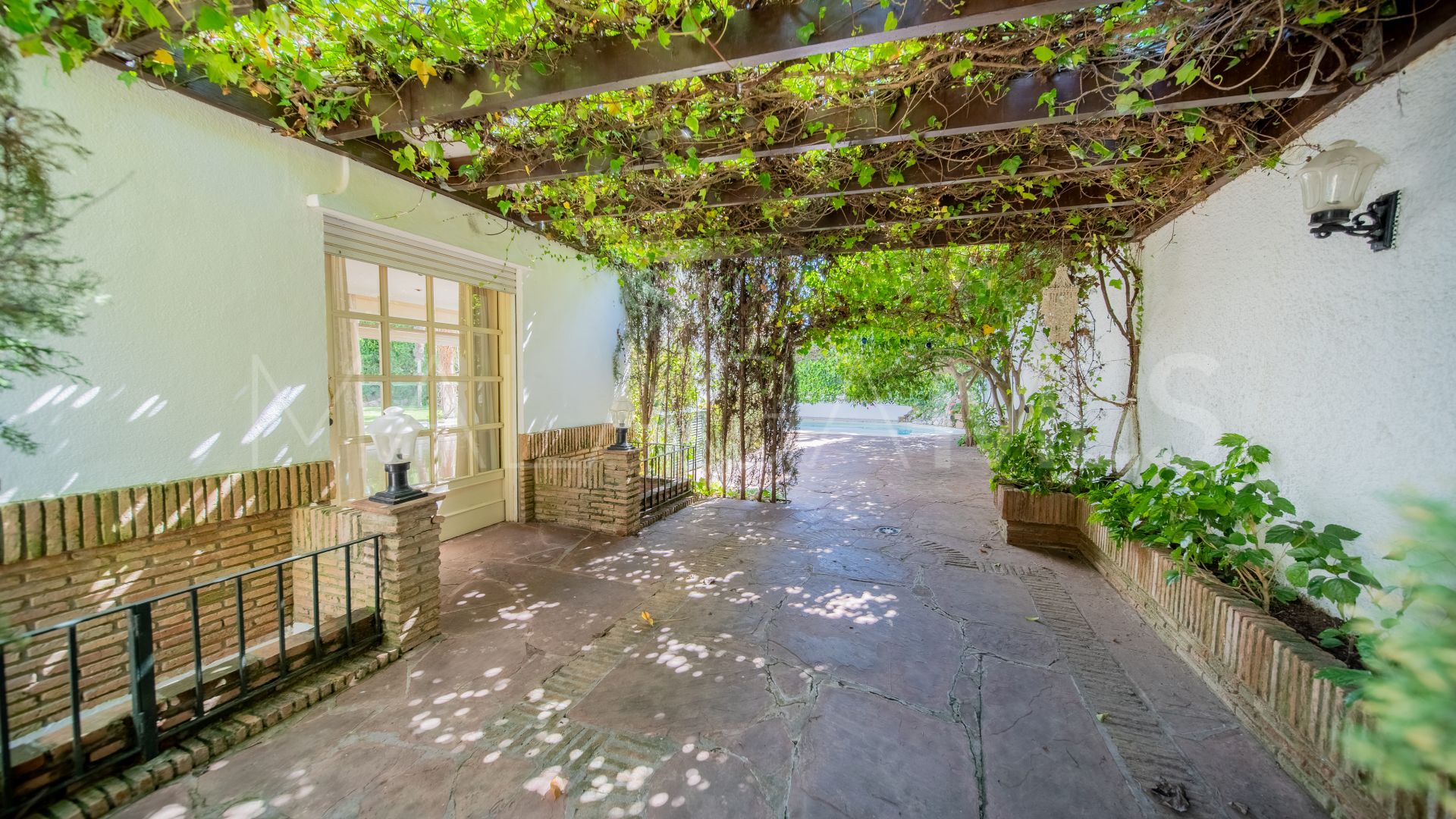 Villa for sale de 6 bedrooms in Los Monteros Playa