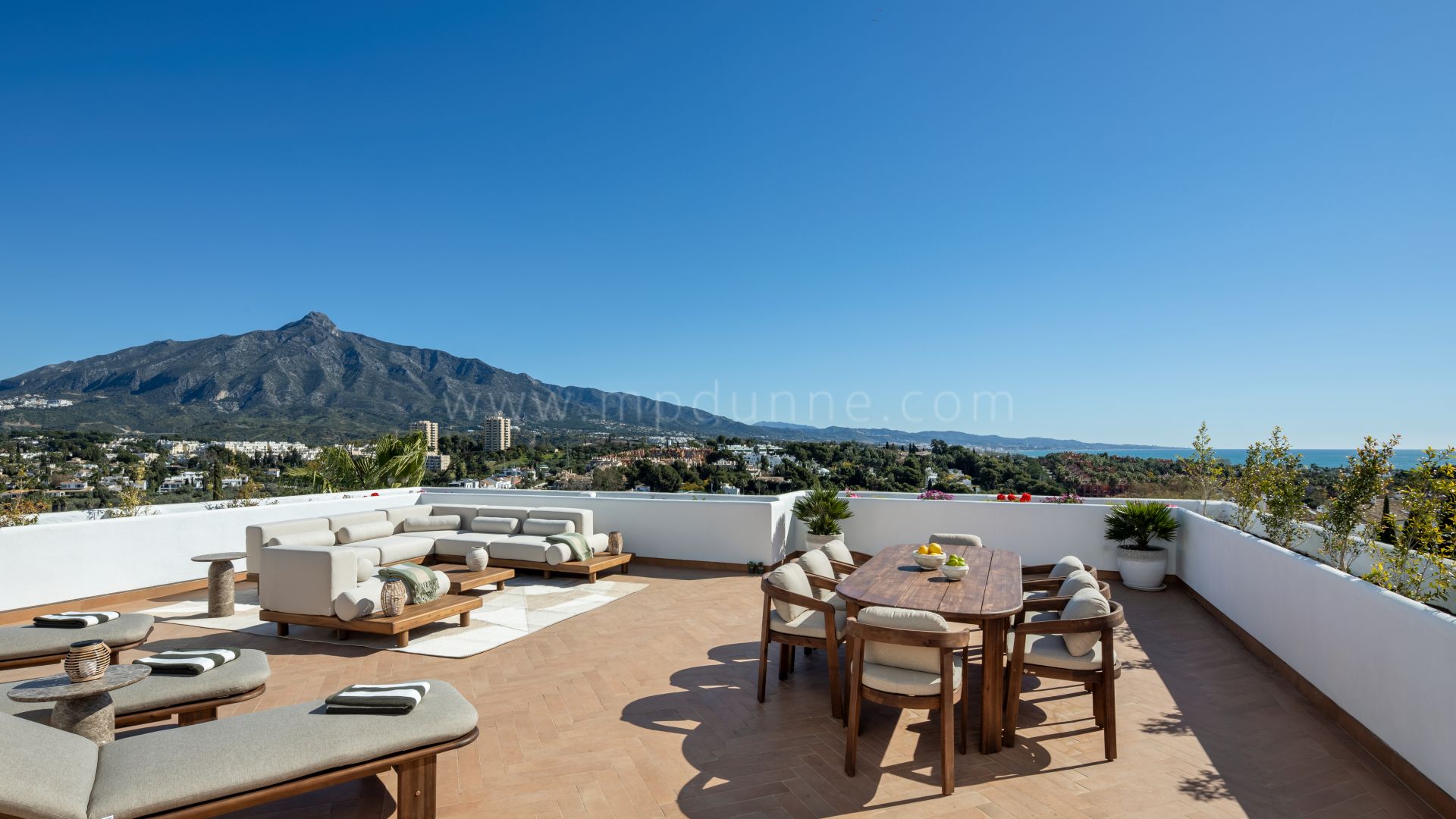 Appartement rénové avec vues mer et montagne Marbella