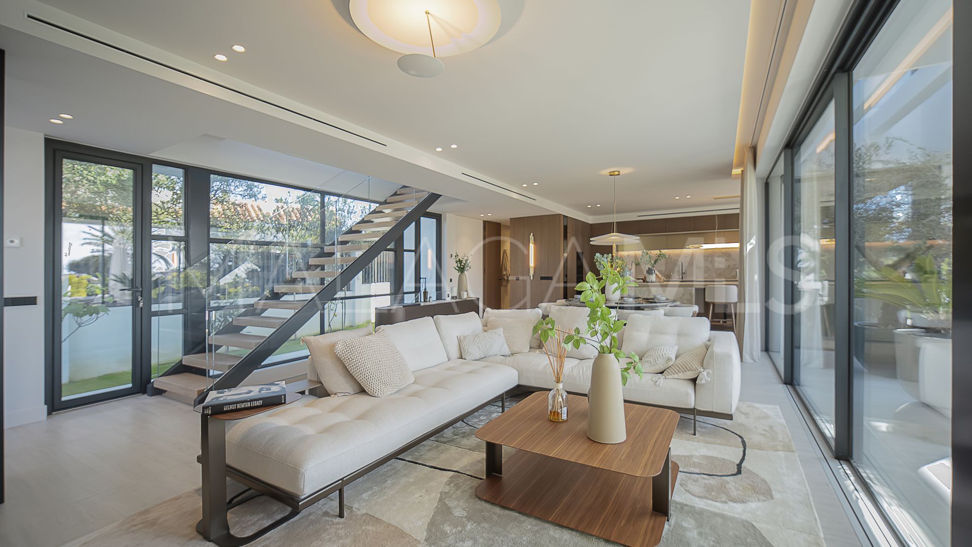 Villa for sale in Marbesa