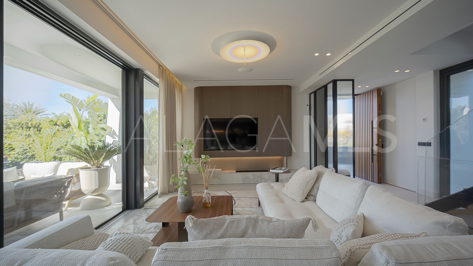 Villa for sale in Marbesa