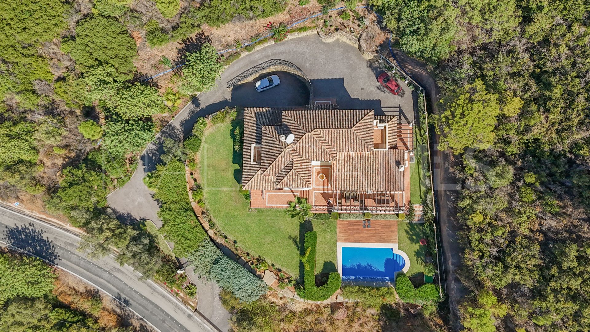 Villa for sale in Istan