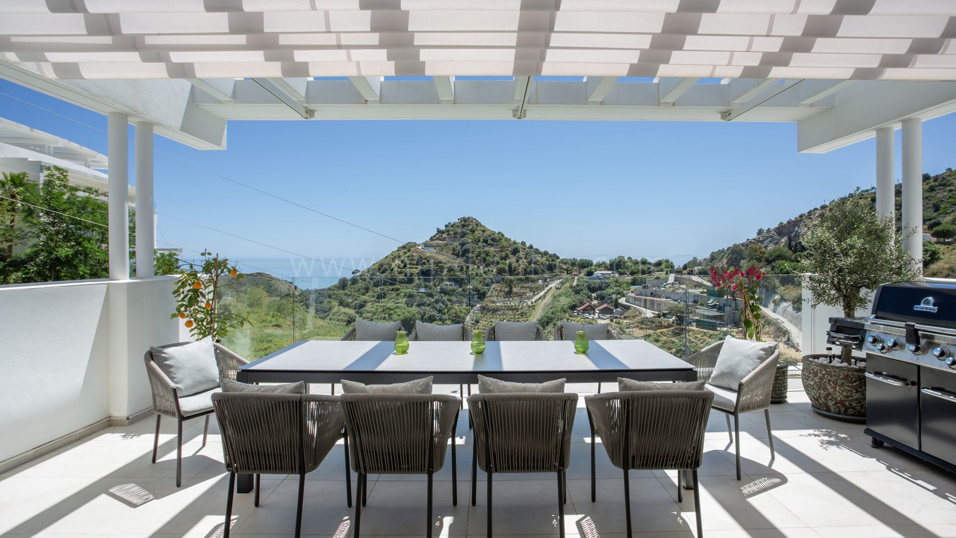 Penthouse Moderne avec Vue Panoramique sur la Mer à Palo Alto