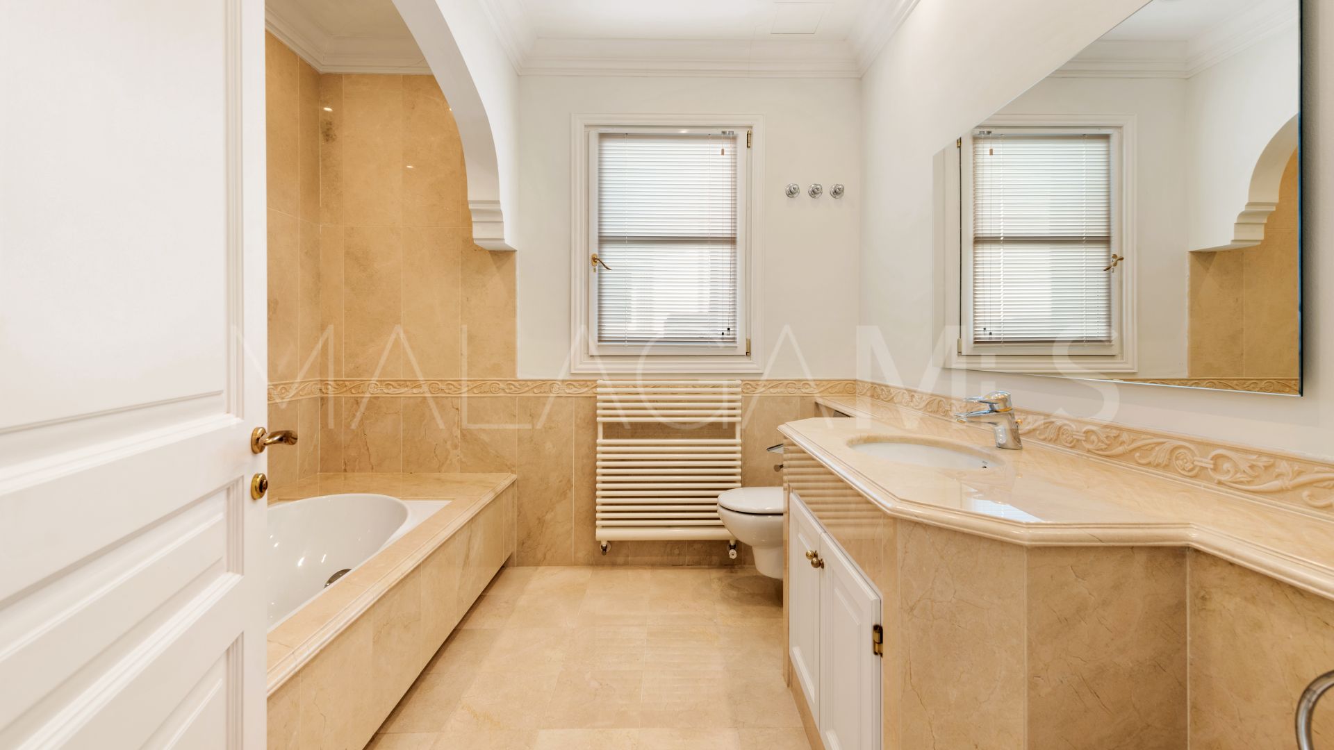 Villa for sale in La Zagaleta