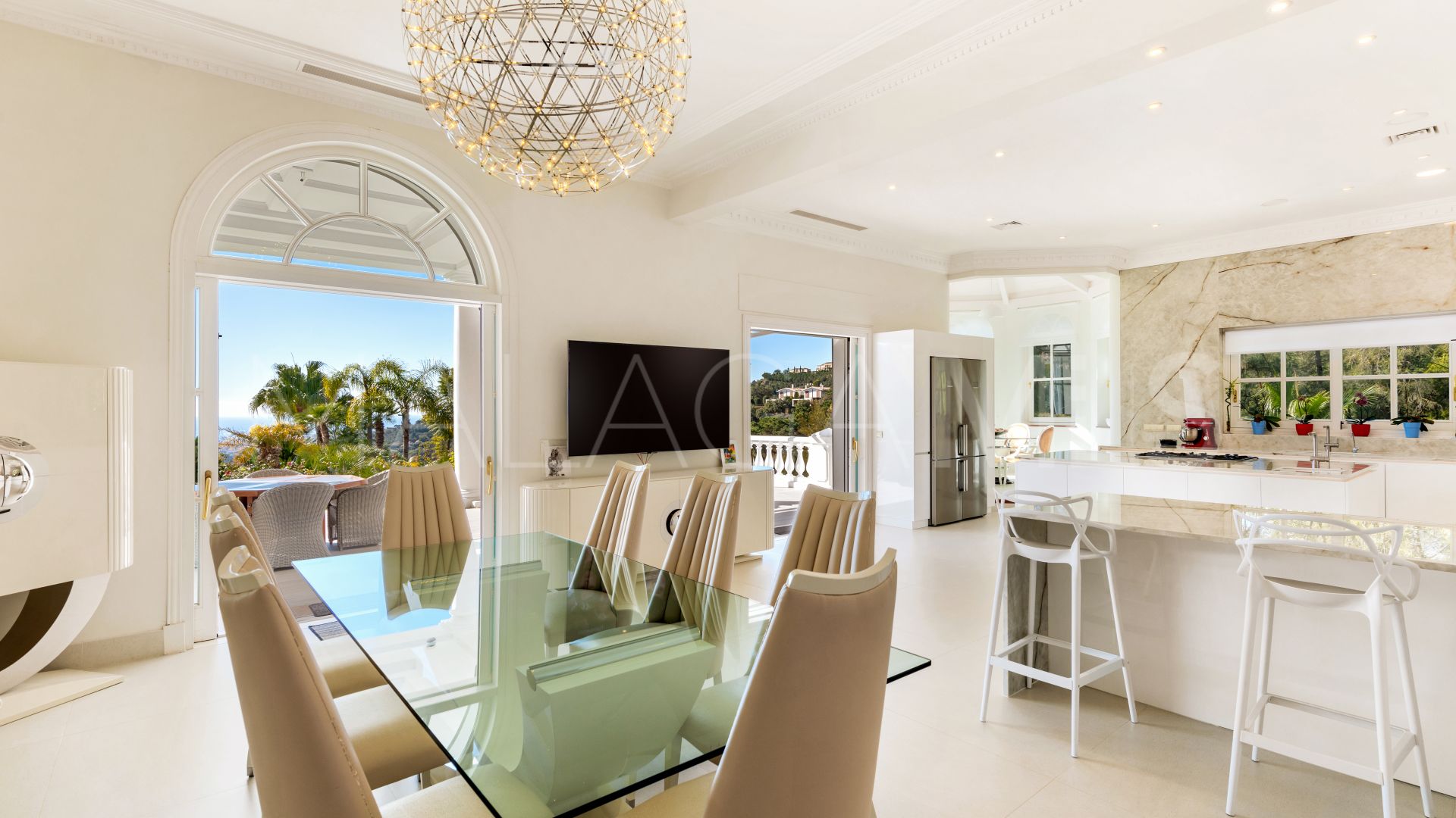 Villa for sale in La Zagaleta