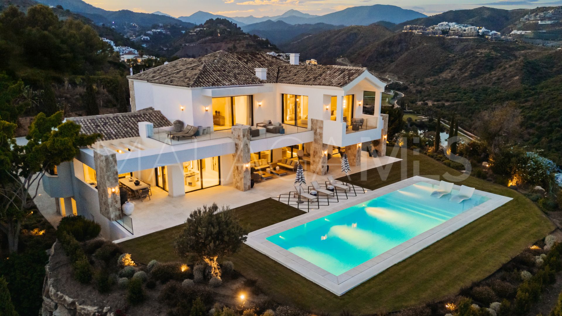 Villa for sale in El Herrojo