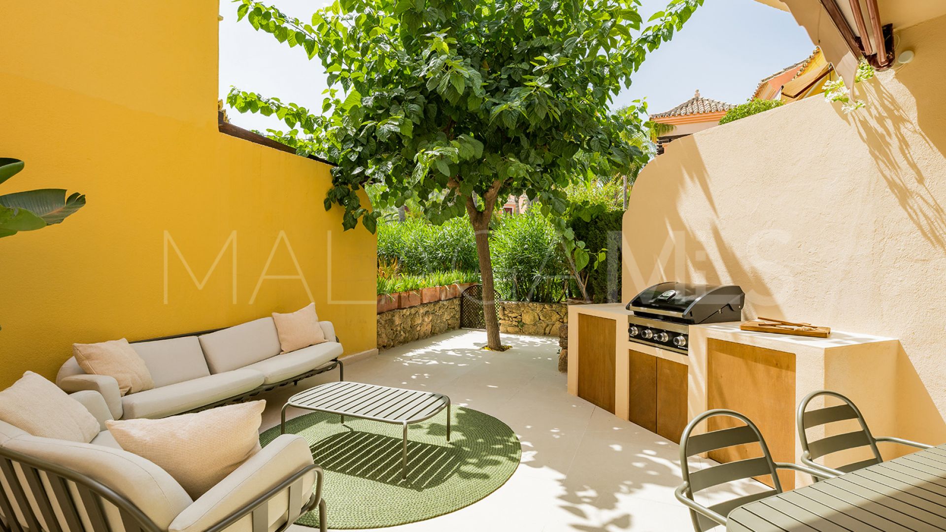 Radhus for sale in Jardines de las Lomas