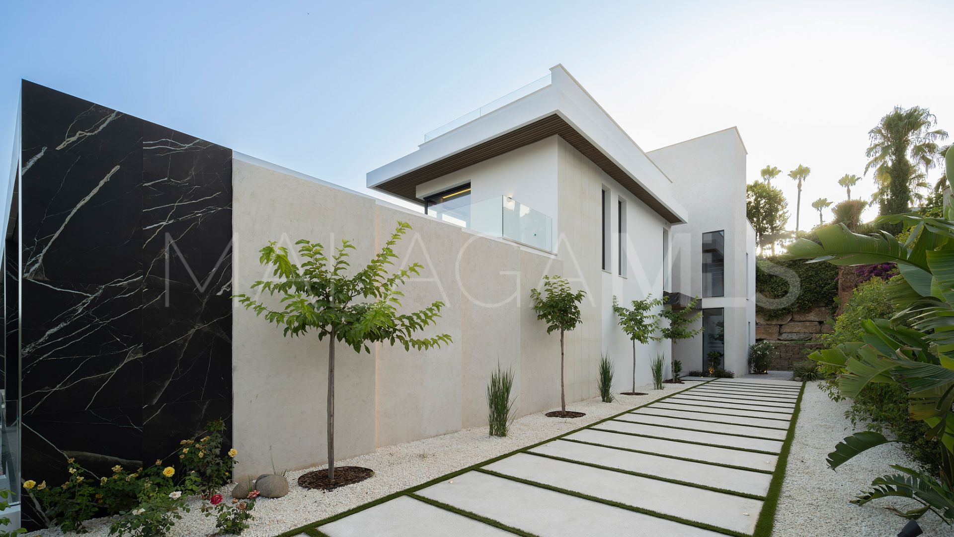 Villa for sale in Paraiso Alto